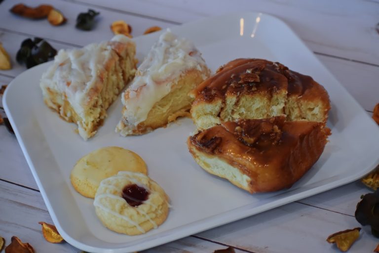 découvrez une formation gratuite en pâtisserie pour apprendre à réaliser facilement des desserts et viennoiseries maison. accessible à tous, débutants et passionnés !